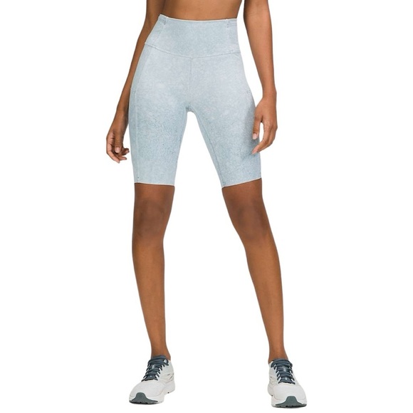 LULULEMON Fast and Free HR Shorts 10" in City Grit White Blue Fog - Picture 2 of 10